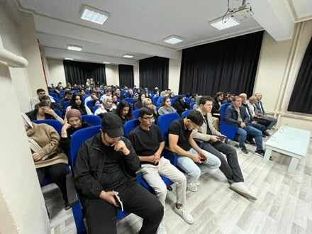 Bozkır Meslek Yüksekokulu’nda “Kariyer Günleri” Kapsamında Anlamlı Bir Söyleşi